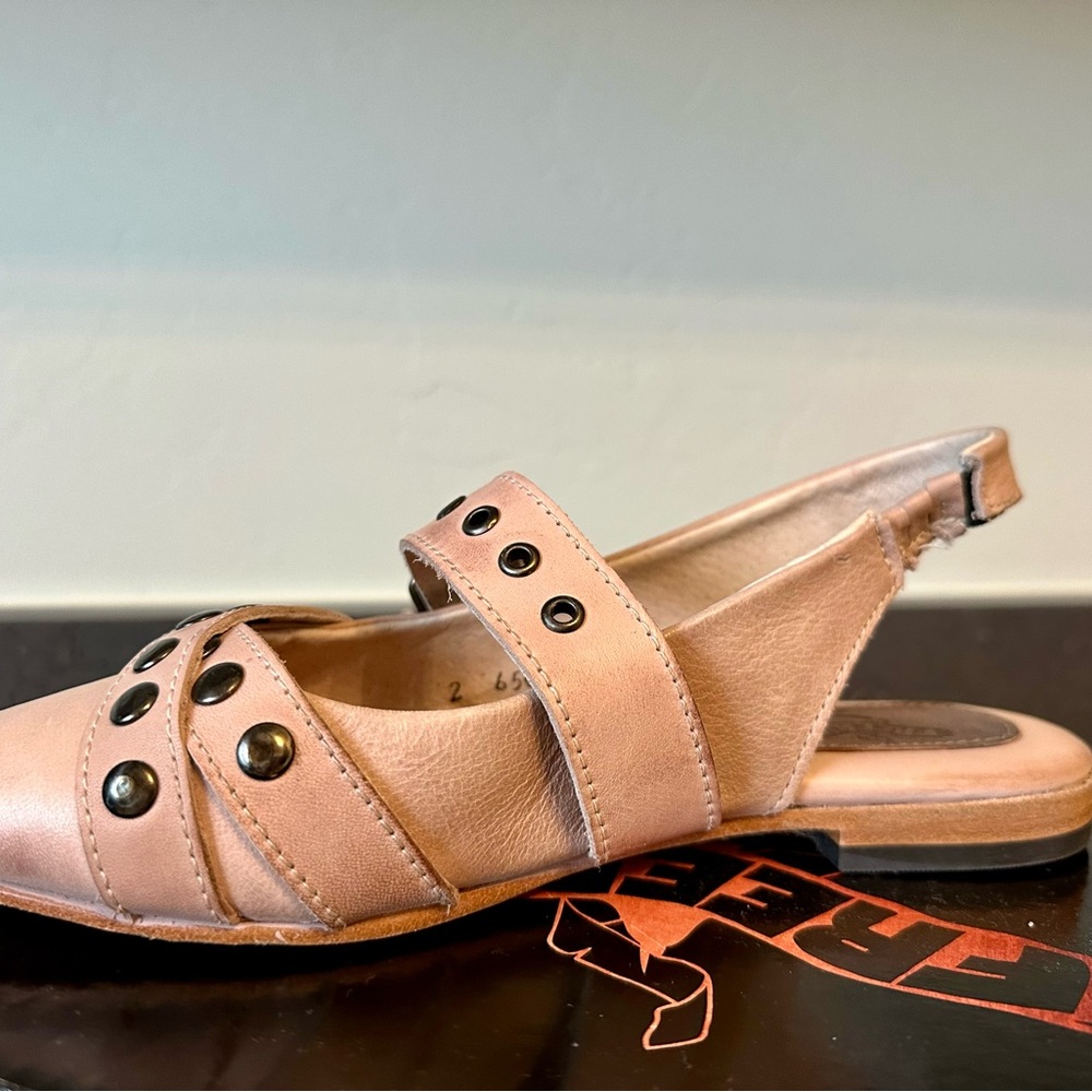 Freebird Women's Blair Blush Sandals - Picture 5 of 6